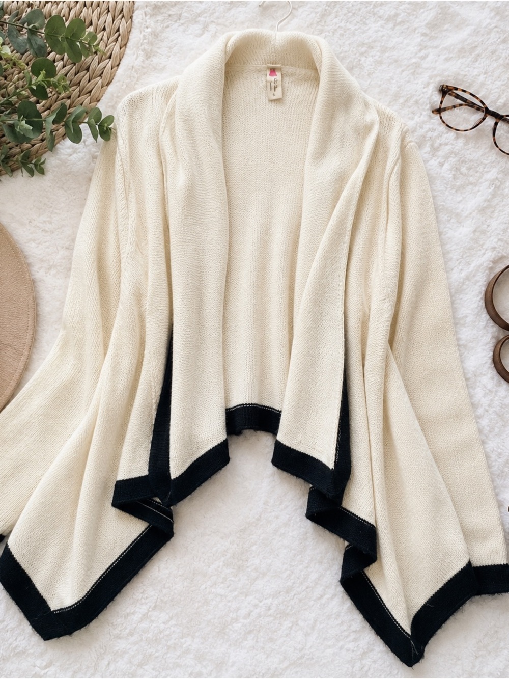 Alice Moon Ivory Black Trim Open Front‎ Waterfall Cardigan Sweater Size Small